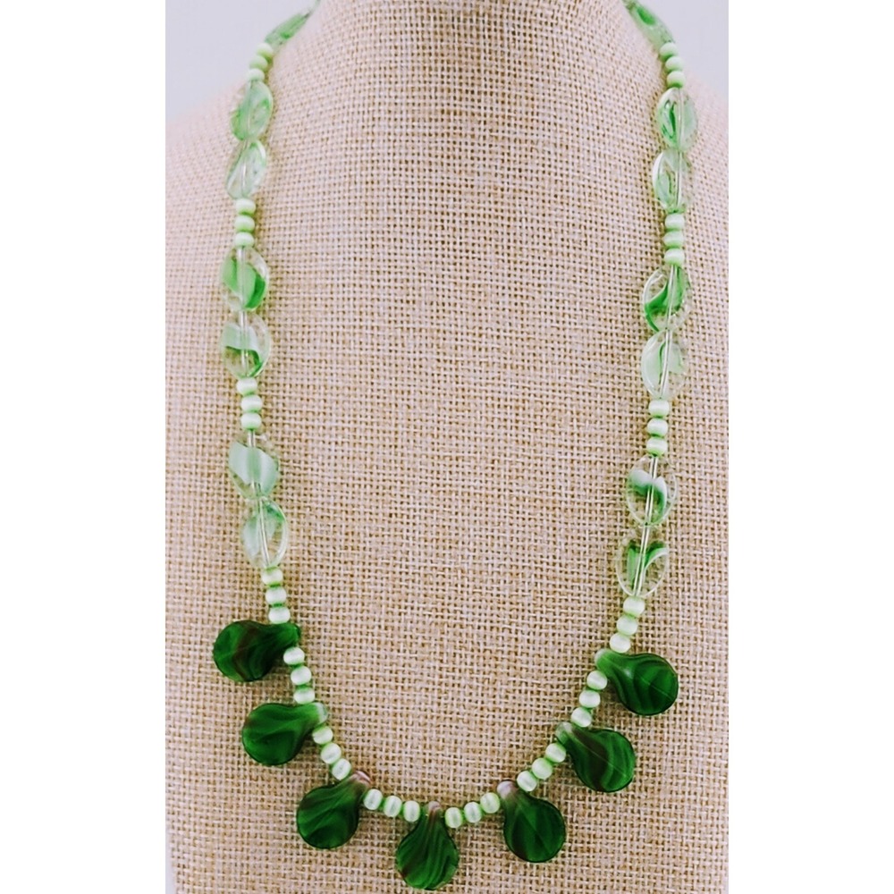 Vintage Czech Givre Glass Necklace Uranium Glass Accent Beads Green 20 Inch